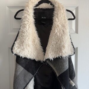 Me Jane Buffalo Plaid Sherpa Vest Faux Fur Waterfall Open Front with Pockets